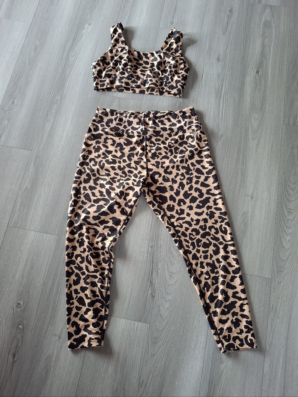 NWOT Shein curve Leopard Print Leggings & Crop Set in Tan and Black